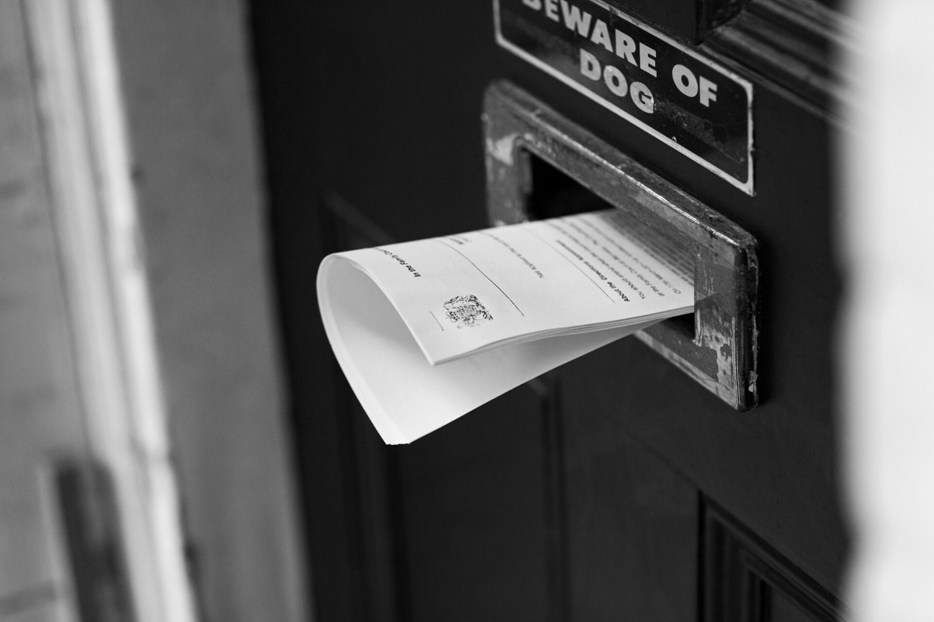 What To Do If A Process Server Arrives With A Court Summons Diem Legal